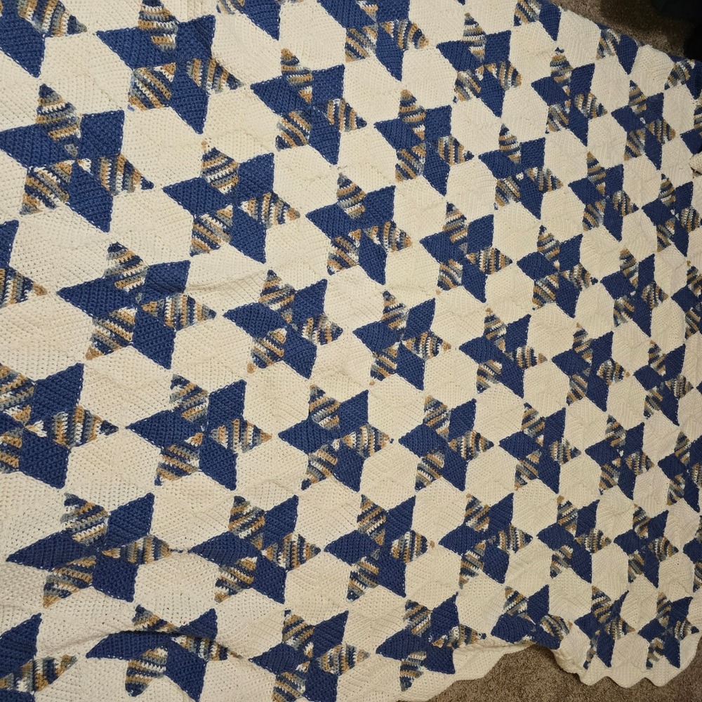 Vintage Crochet Star Afghan Blanket Blue Cream Cottagecore Americana Scalloped - Picture 6 of 6